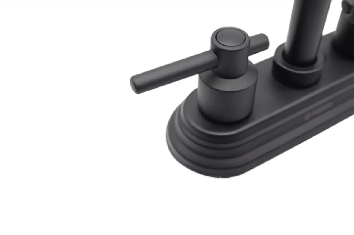 Mezcladora para Lavabo con Maneral de Palanca y Cuello Alto Negro MEER - MZL4122