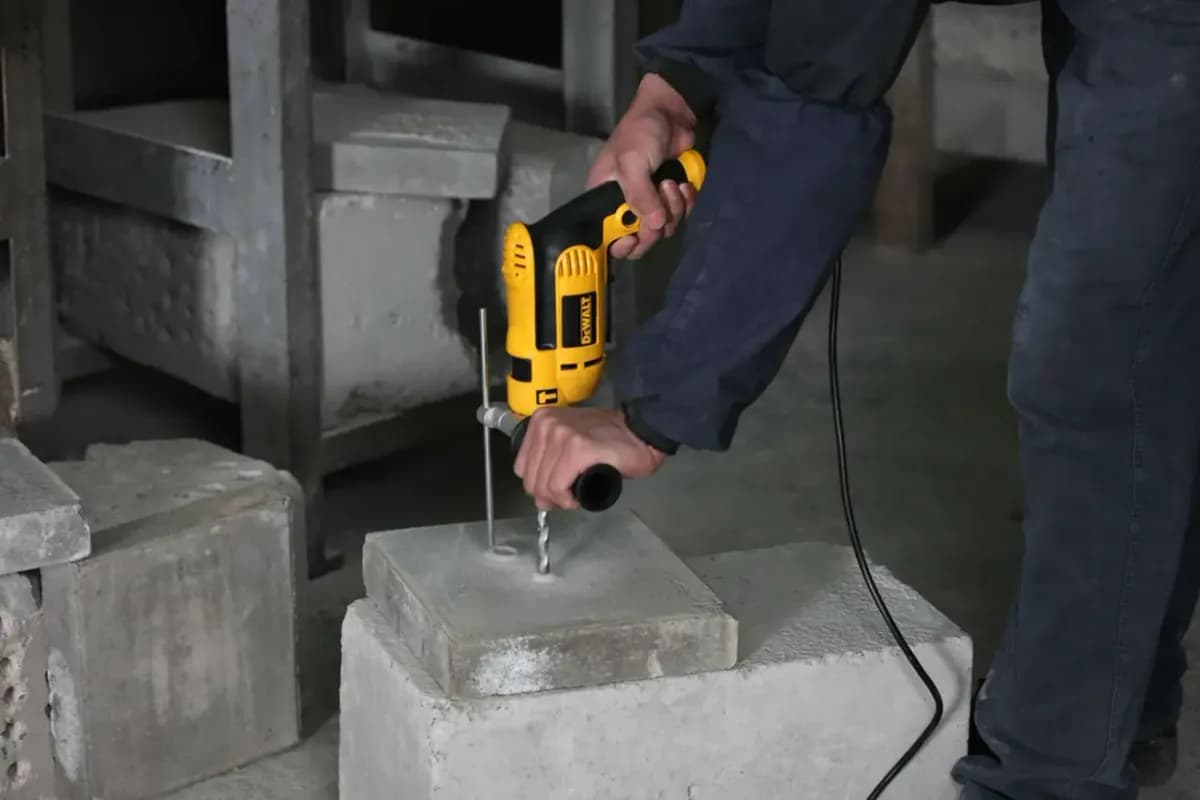 Rotomartillo 1/2" Velocidad Variable y Reversible DeWalt - DW-DWD024